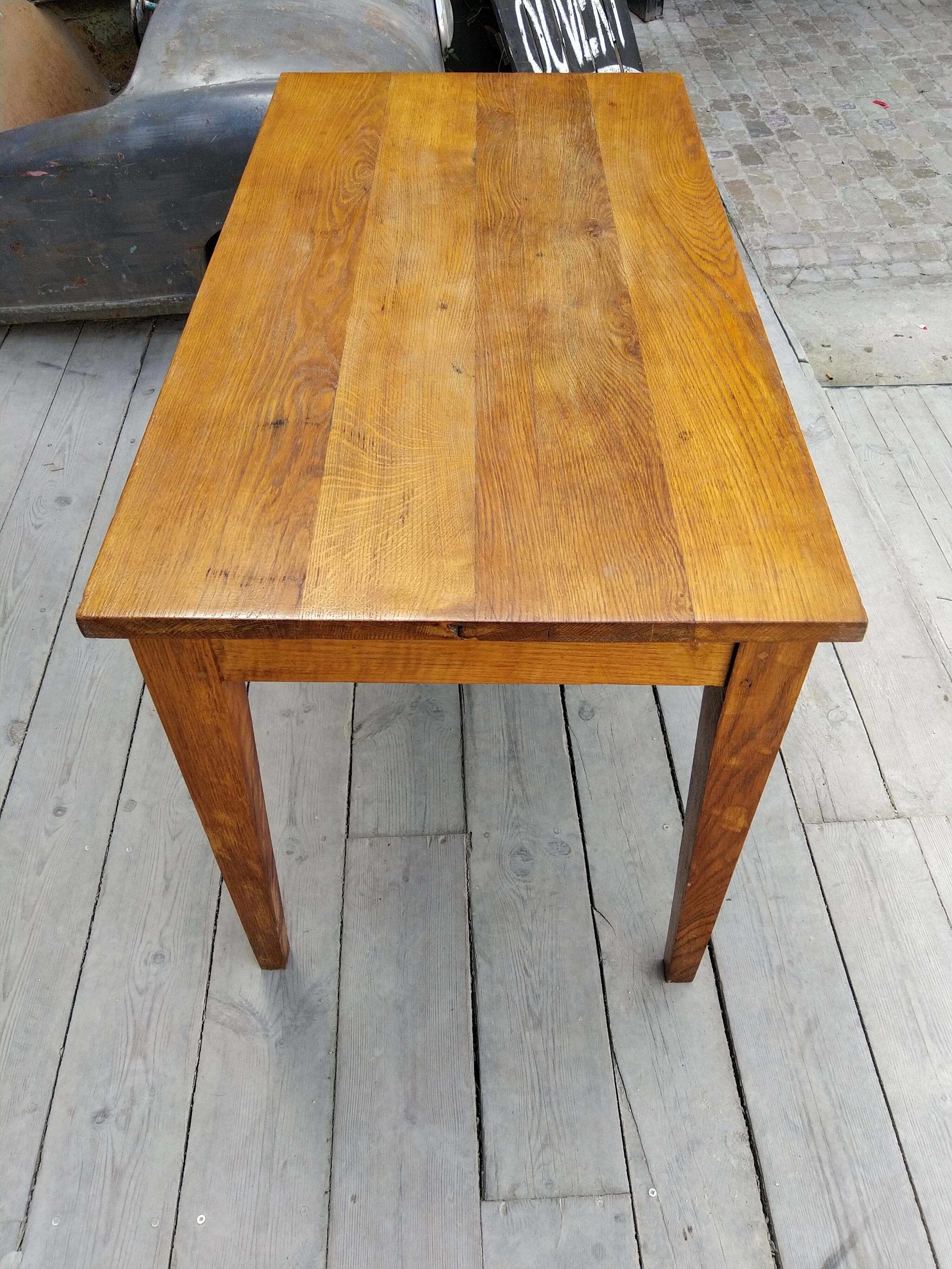 Farm table
