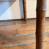 Table d’appoint en bois simulant le bambou d’époque colonial