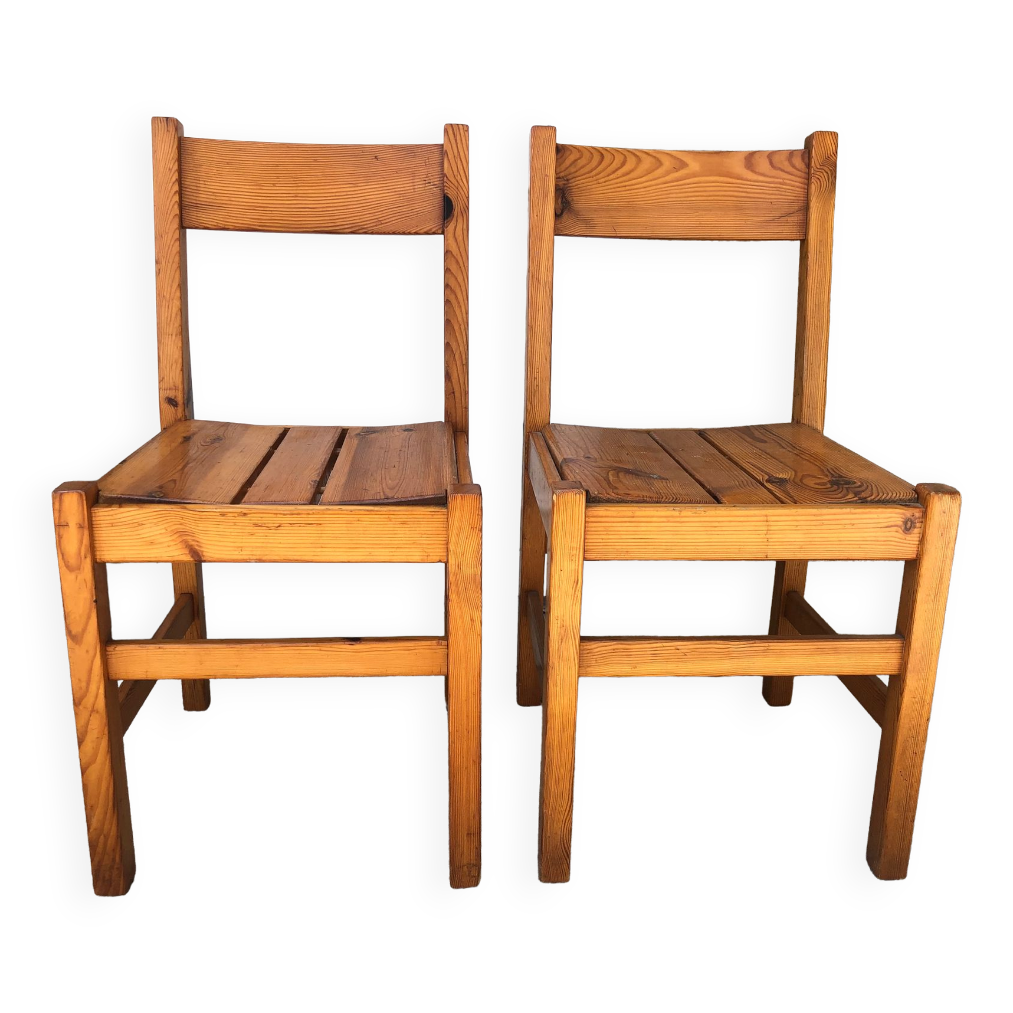 Pair of chairs fir