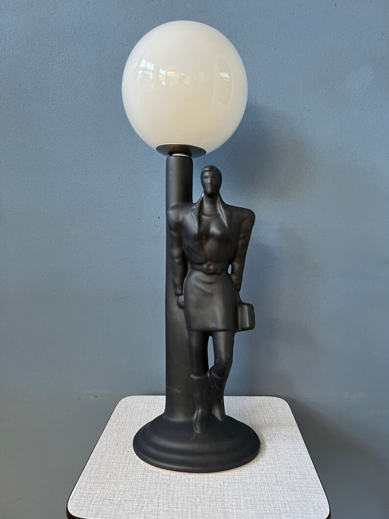 Vintage art deco porcelain desk lamp with glass lampshade