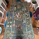 Table d’exception en marbre vert incrusté de pierres – Pietra Dura d’Agra
