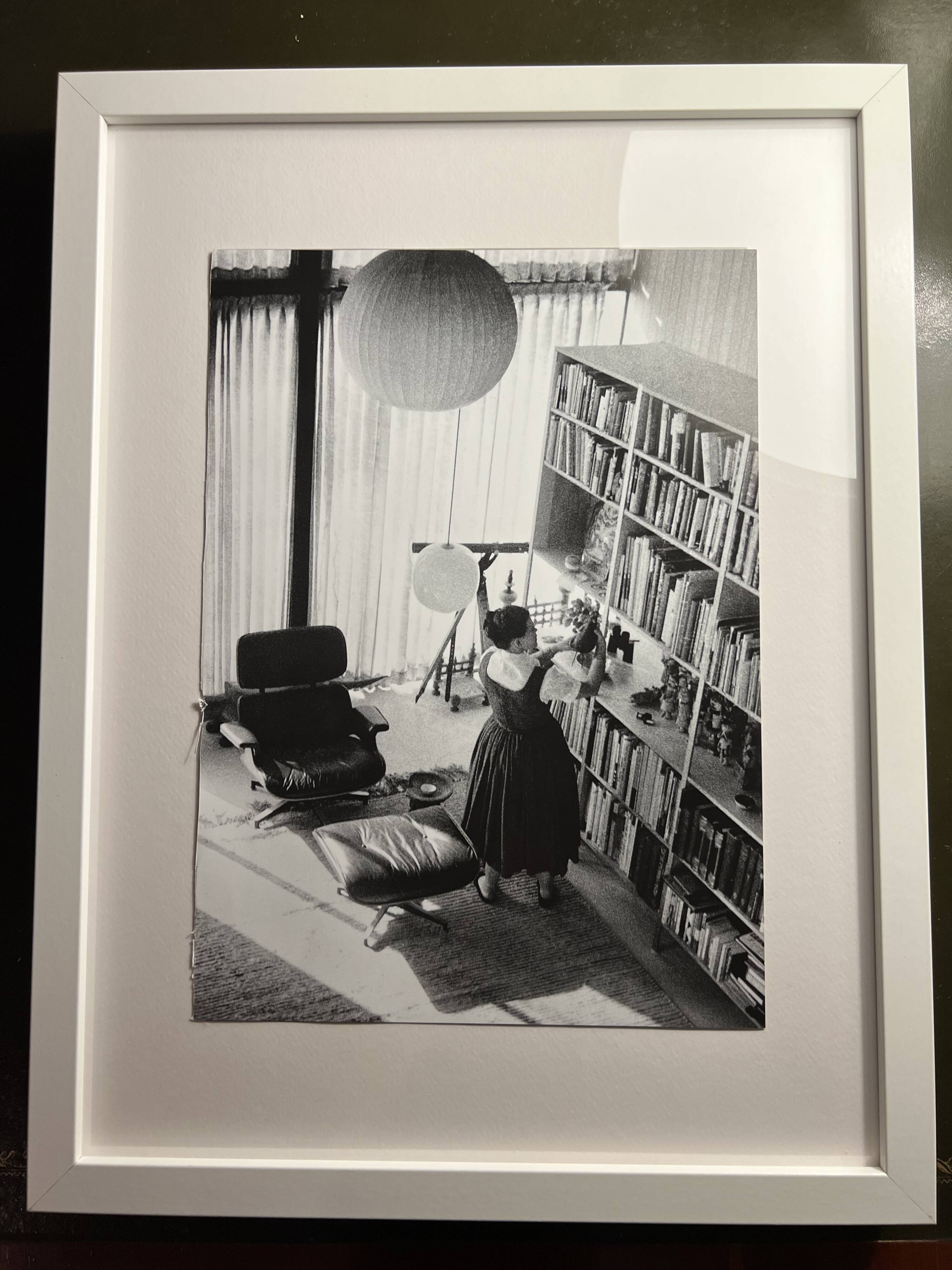 Photo ray eames eames house lounge chair herman miller