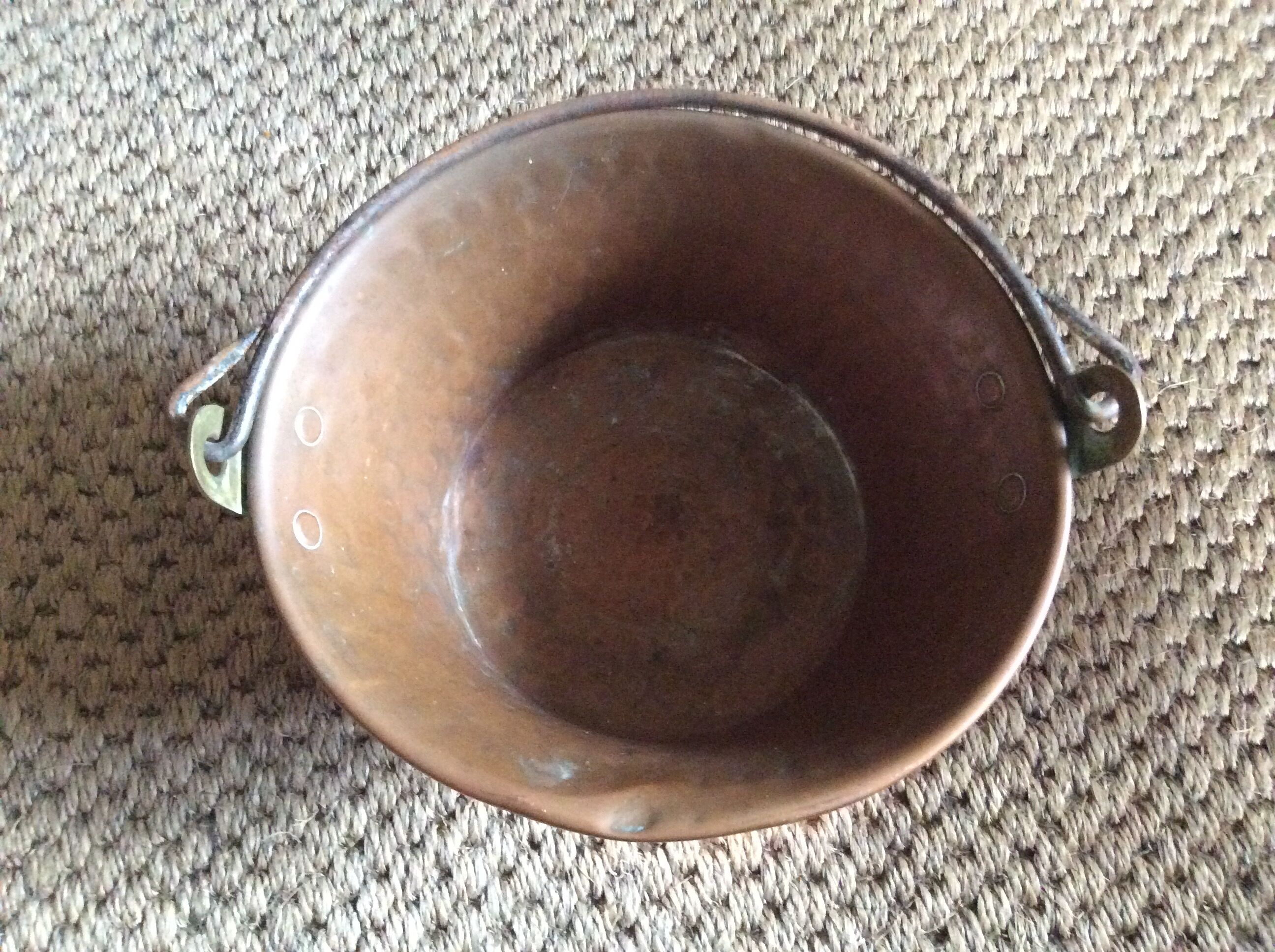 Cache-pot en cuivre