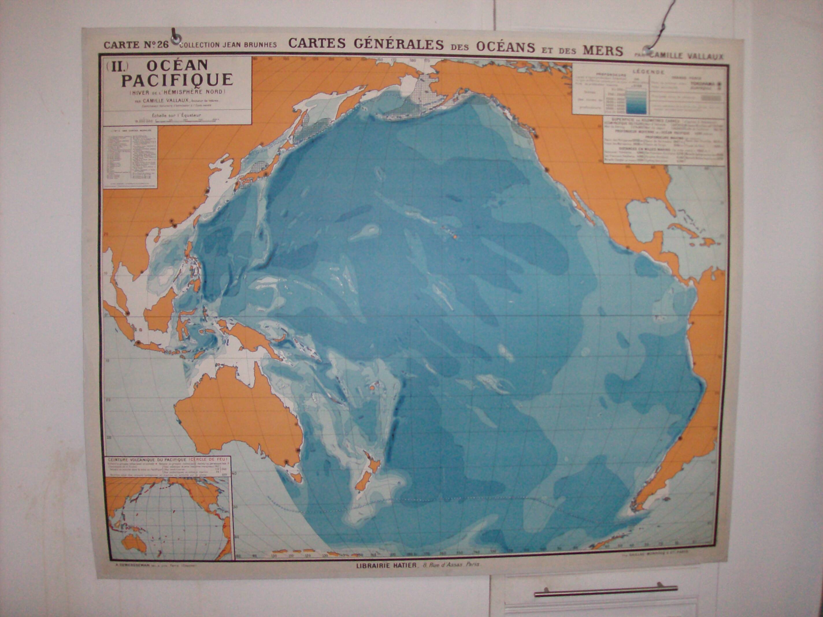 Old school map of geography oceans and seas Hatier Vallaux n°26
