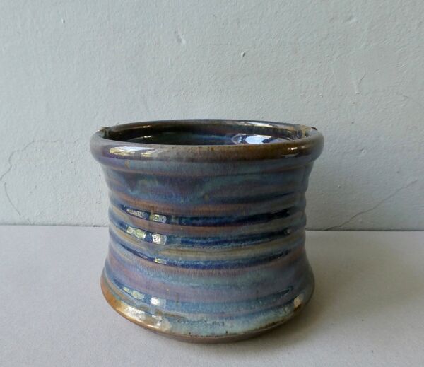 Cache pot en grès émaillé de Alain Magne, la Borne