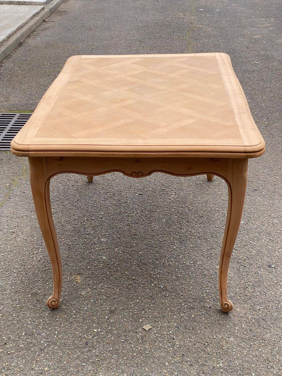 Louis XV extendable dining table from the 20th century, renovated in cherry wood, 140-240cm.