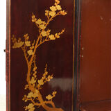 Lacquered wood notch