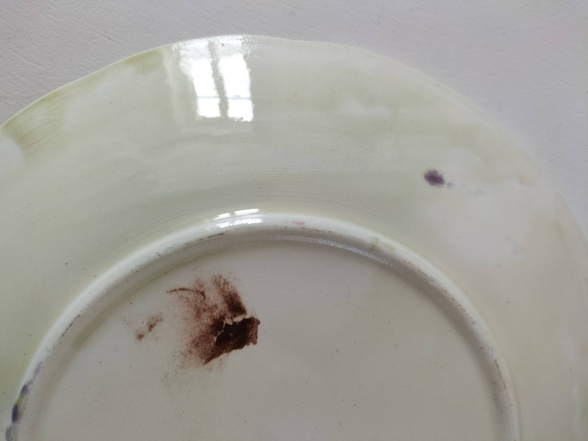 Barbotine plate with strawberries in relief, late 19th and early 20th century