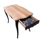 Writing table