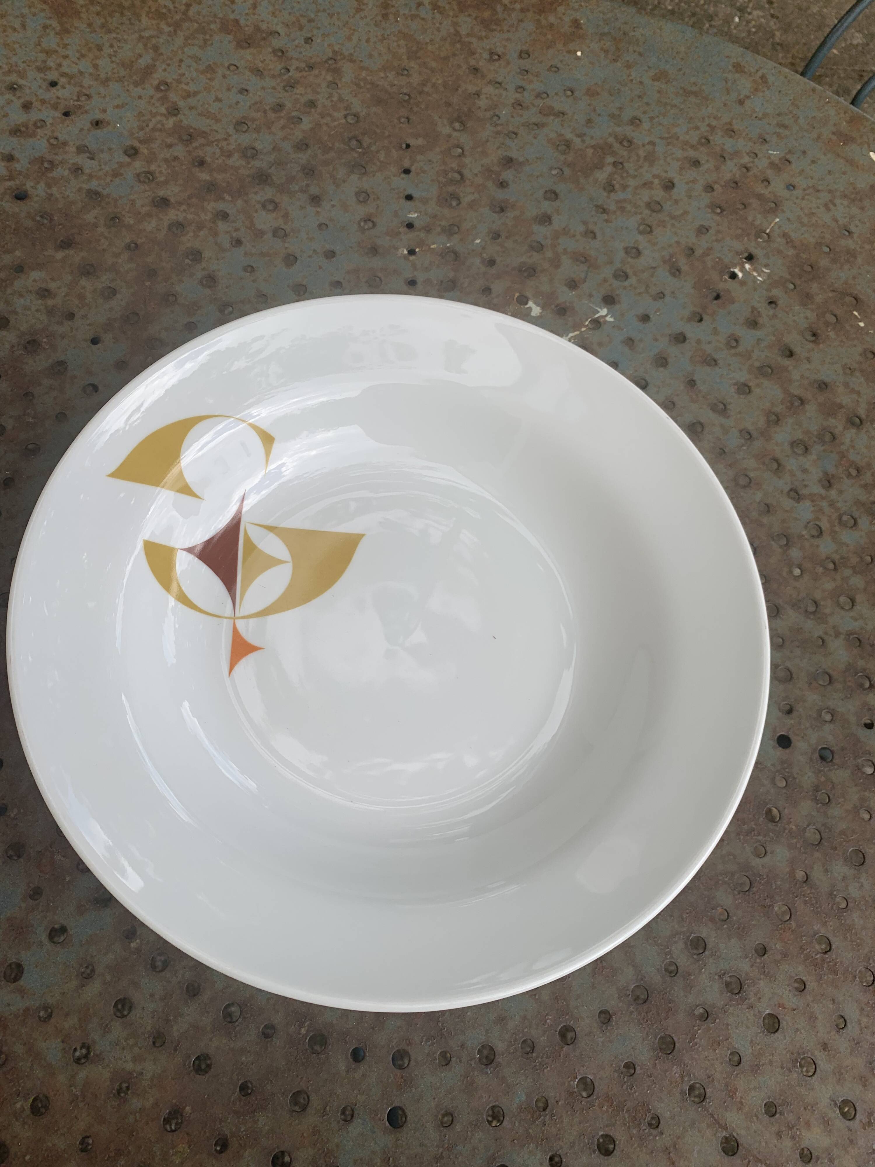 White porcelain deep dish, Schirnding Bavaria, design, vintage 1970