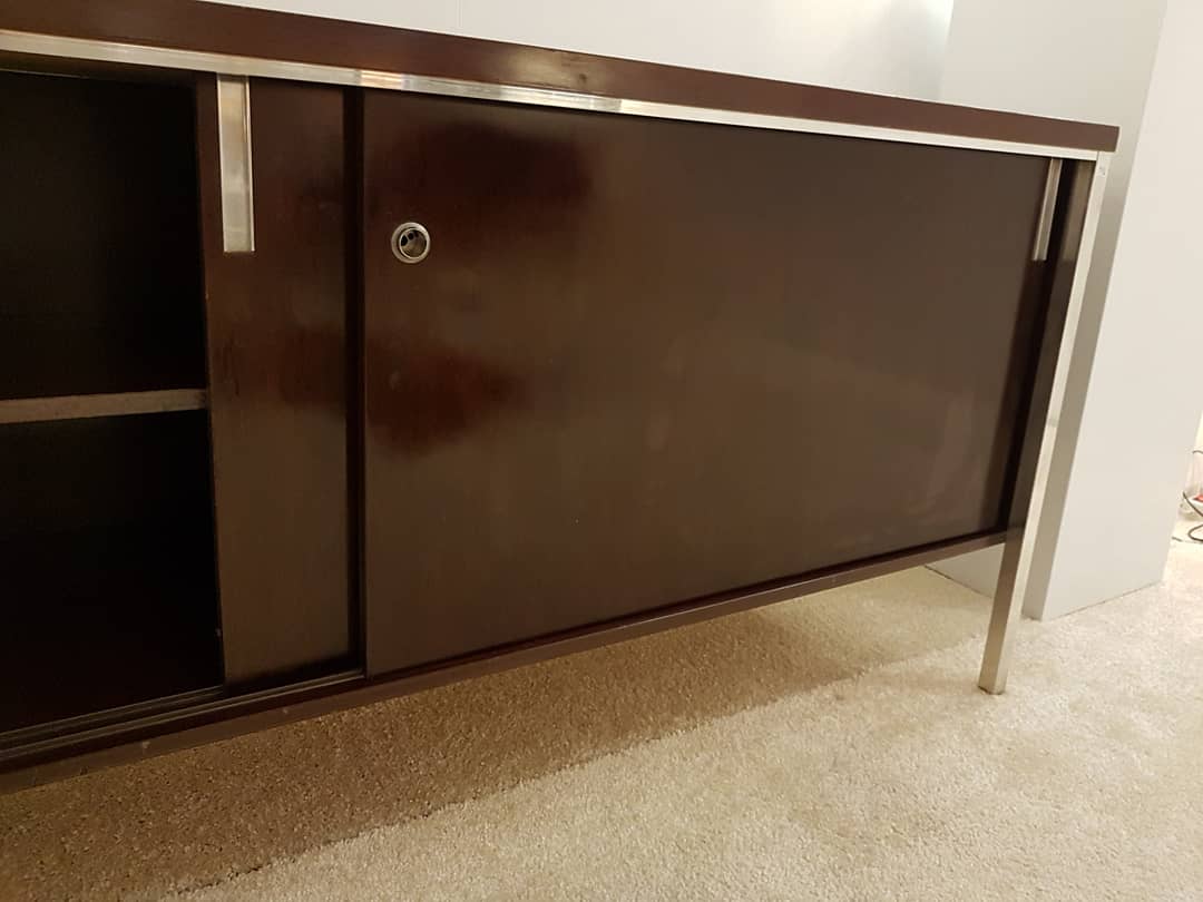 Sideboard in varnished rosewood