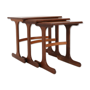 Tables gigognes pour