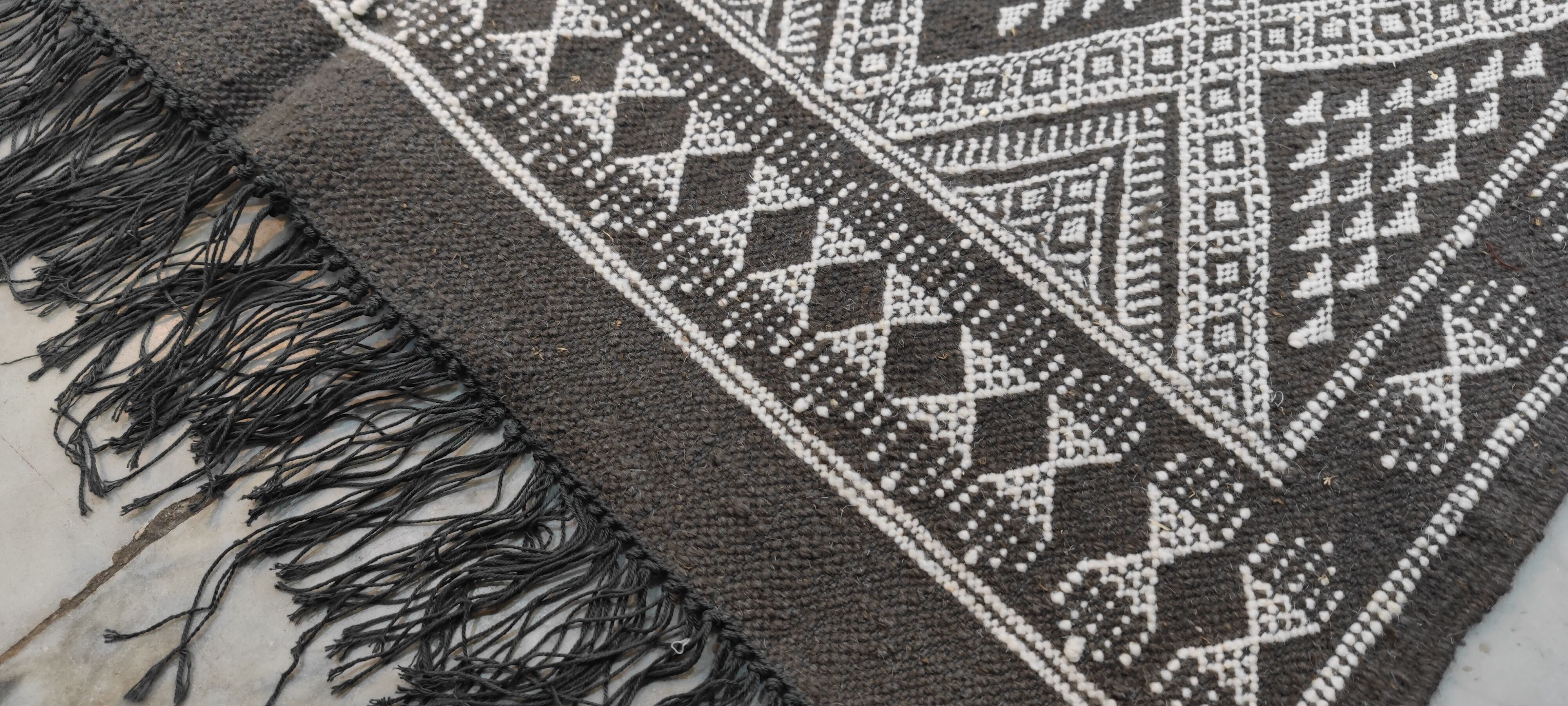 Handmade grey and white margoum carpet in natural wool