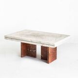 Table basse ou table d'appoint vintage. Marbre. France, années 60.