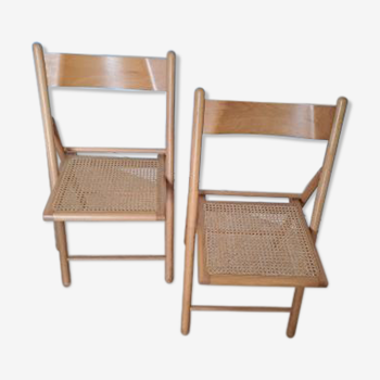 2 chaises pliantes cannées