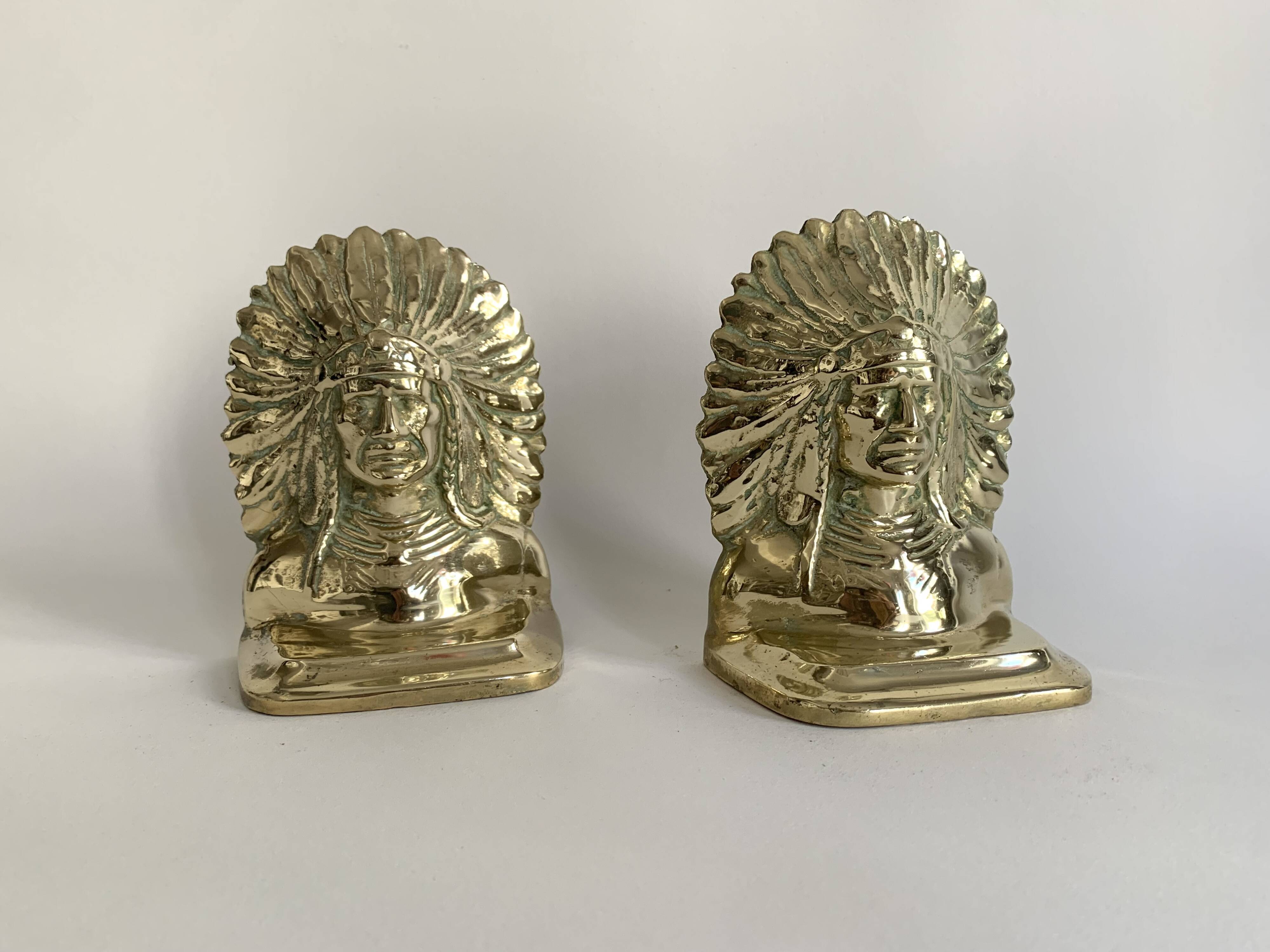 Serre-livres chef indien en laiton massif doré, 1970