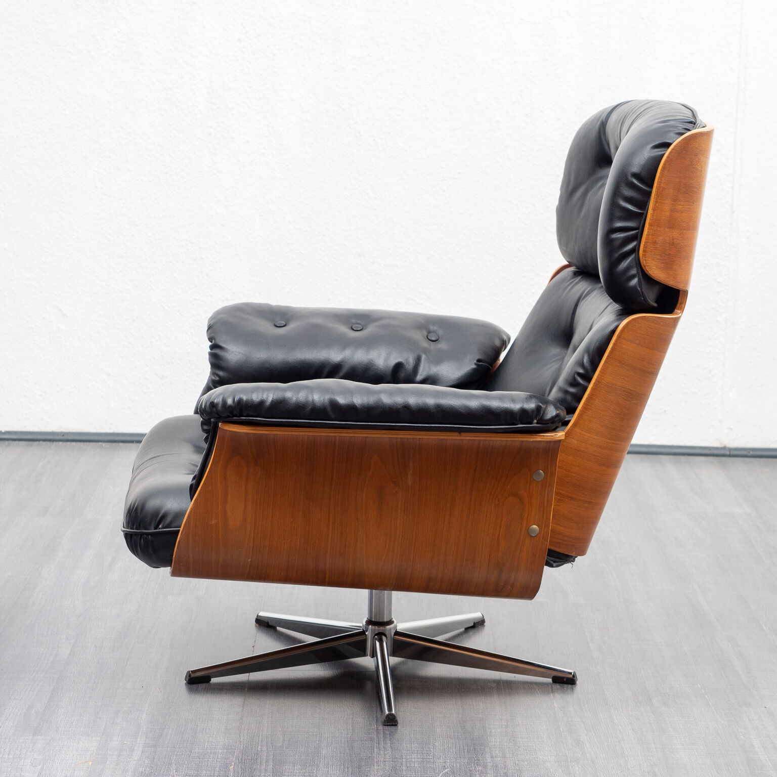 Lounge armchair years 60