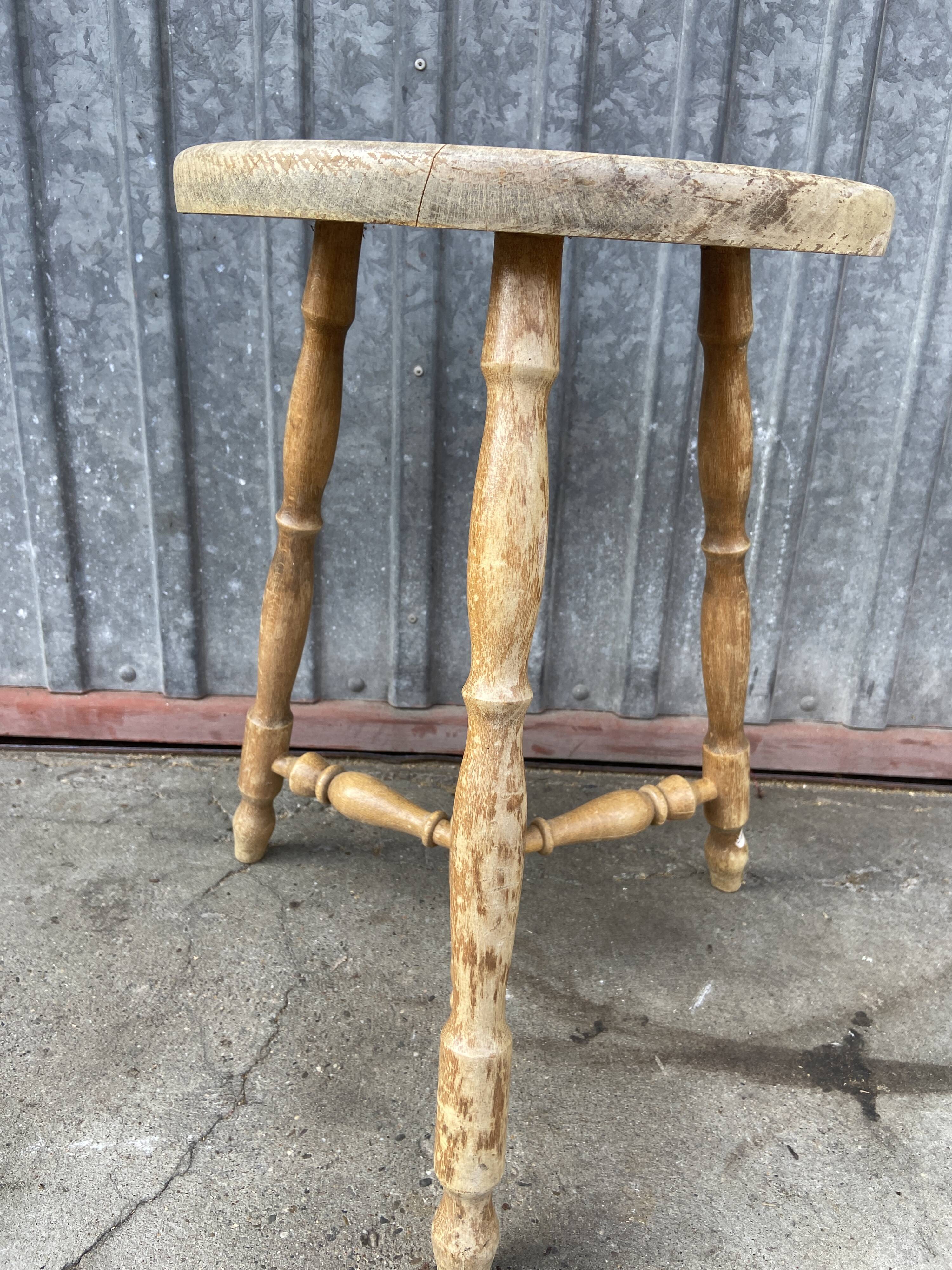 Tabouret rustique vintage