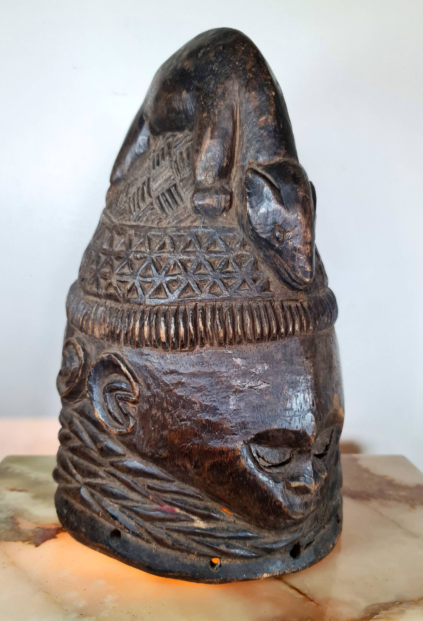 Hemba Helmet, Suku