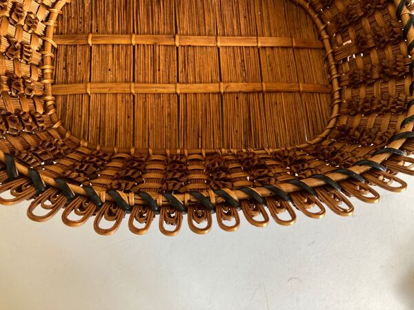 Corbeille 19e en osier brodé des vanniers art populaire