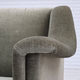 Canapé 3 places danois des années 1970, velours vert, bois de hêtre.