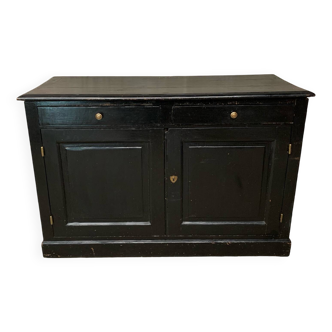 Black Parisian buffet