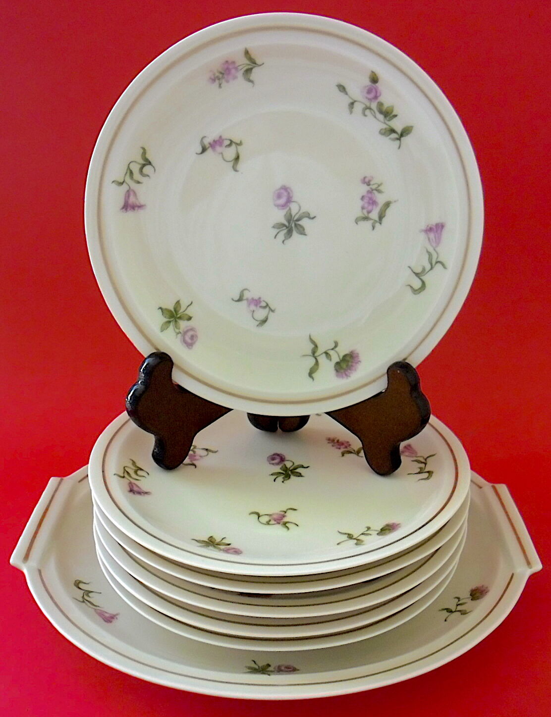 Porcelain dessert service with floral decoration