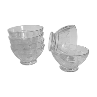 Six Art-Deco bowls in 30s granite molded glass