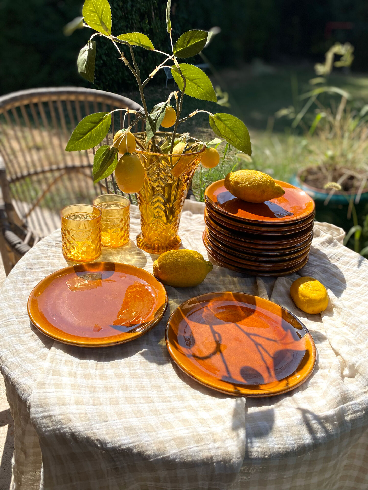 Set of 12 ancient stoneware plates Mourre-Milon, Dieulefit