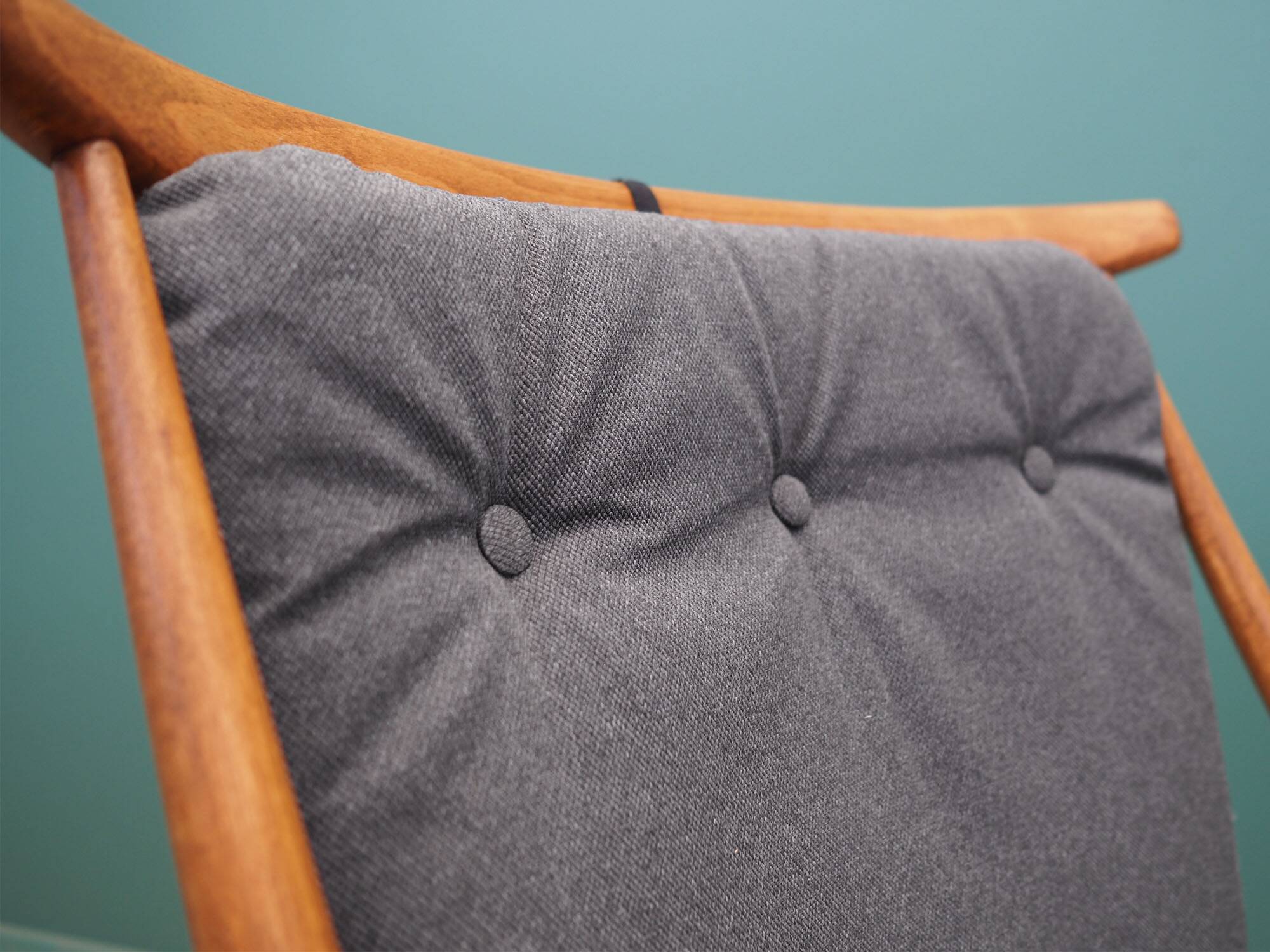 Chaise en hêtre, design danois, années 1960, designer : Illum Wikkelsø, fabrication : Niels Eilersen