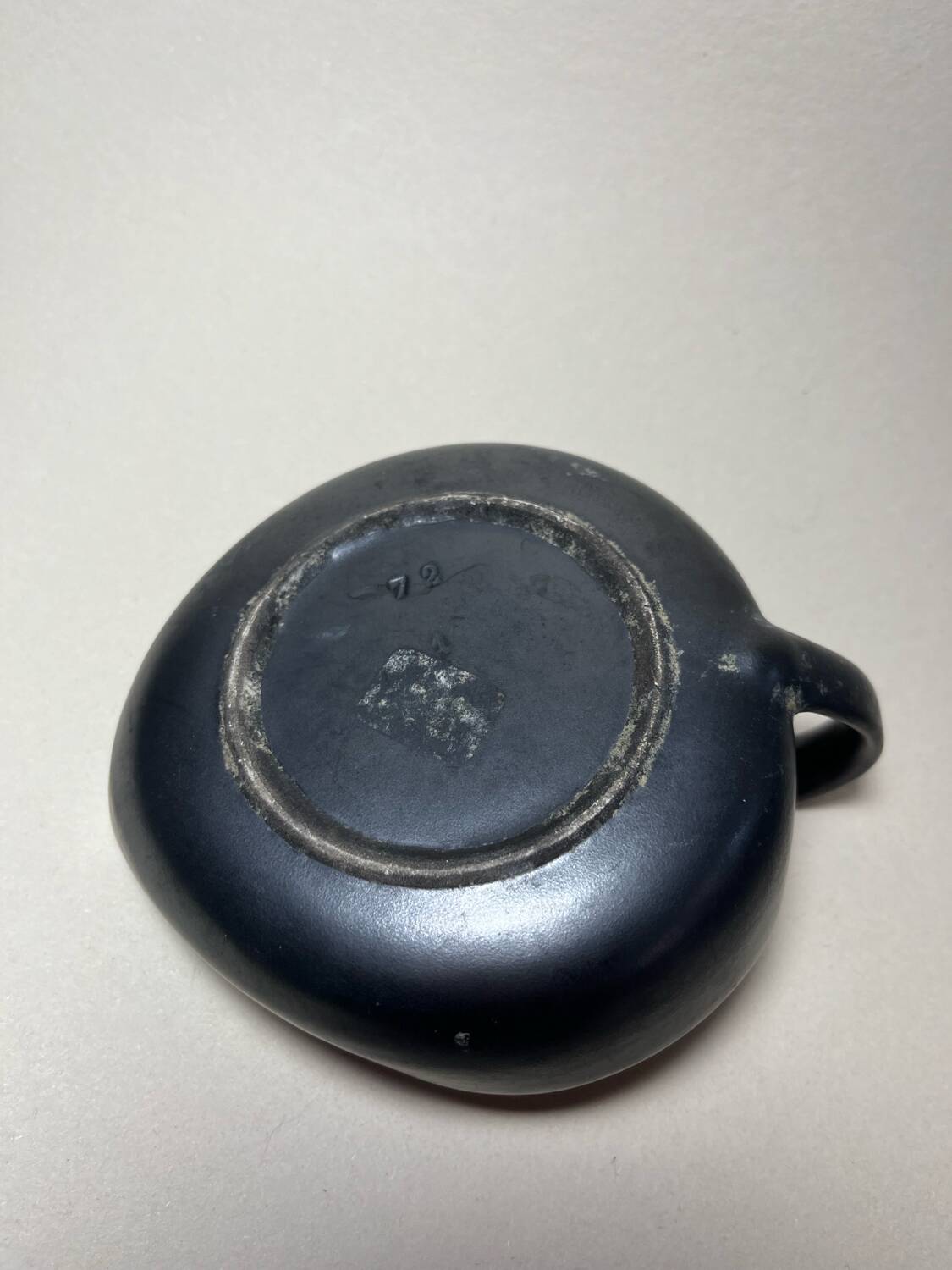 Vallauris pocket emptier