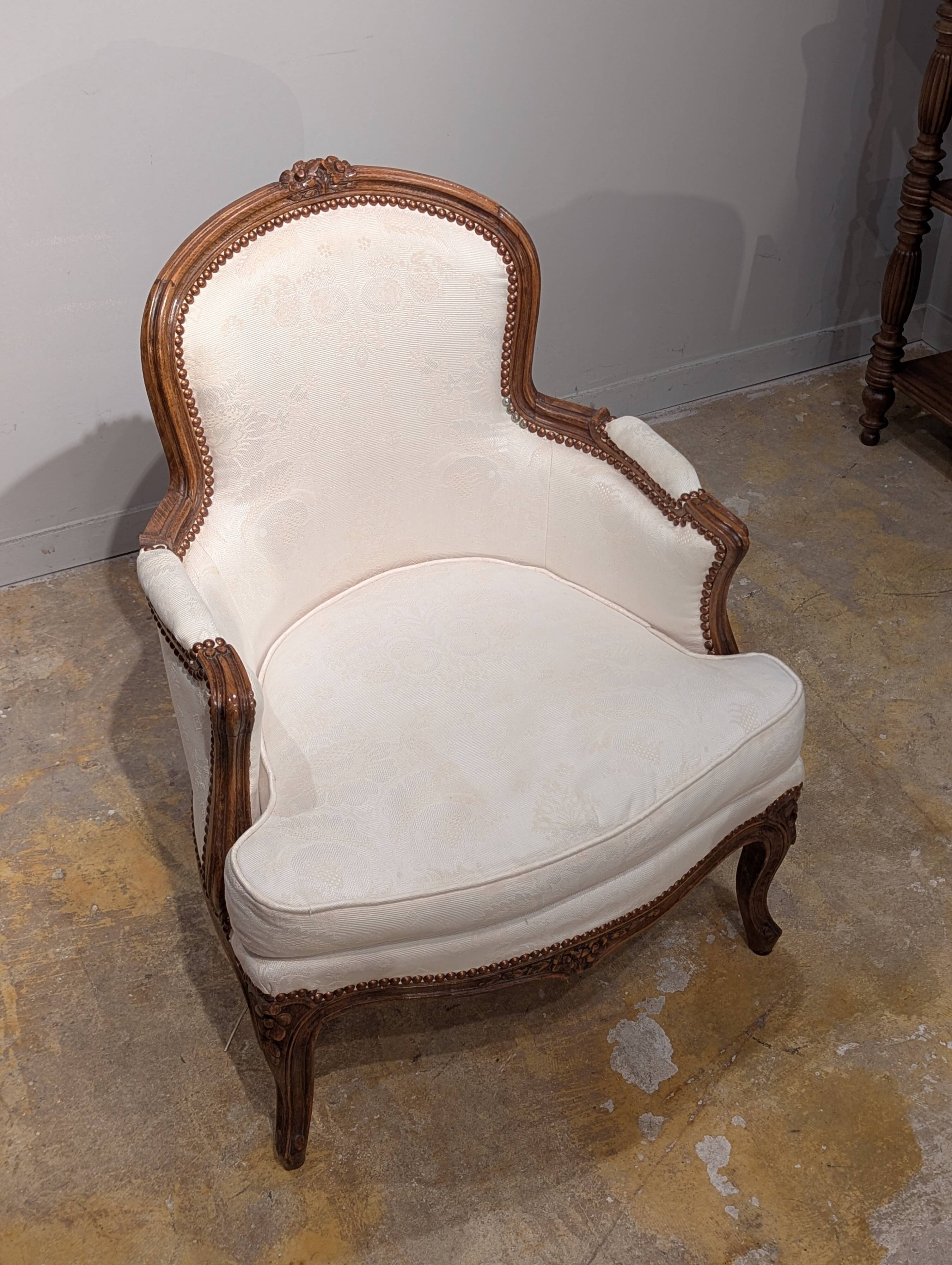 Paire de fauteuils bergères Louis XV