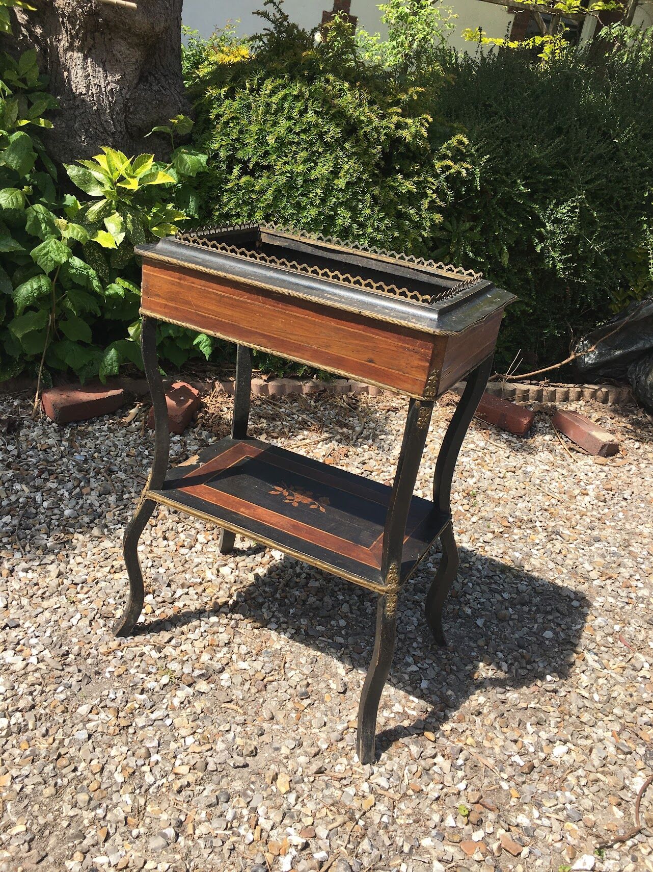 Napoleon III planter