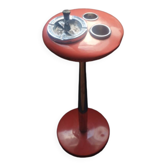 Standing ashtray