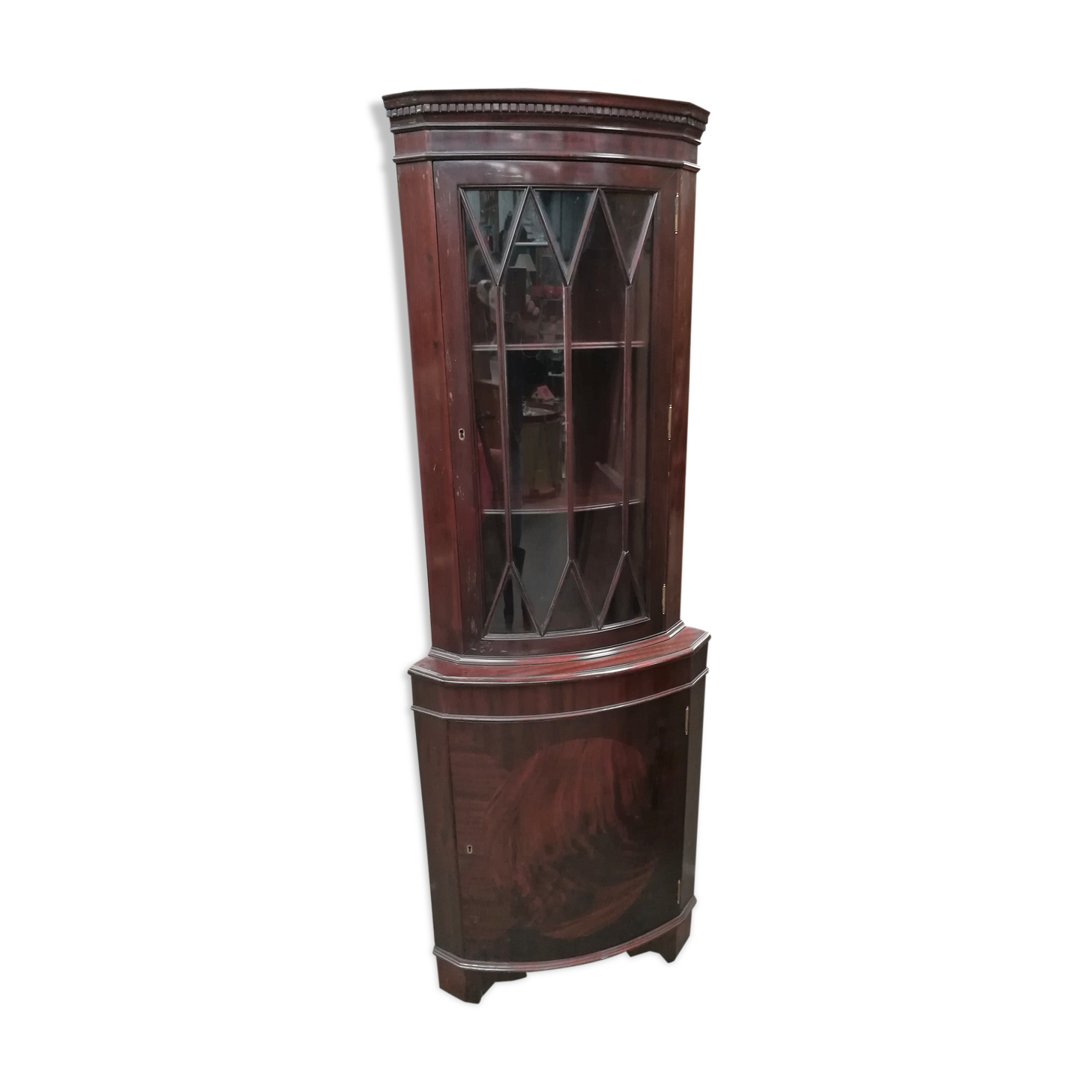 English corner screen in mahogany