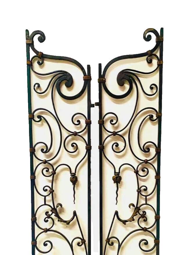 Set of two hammered wrought iron doors, 20th century