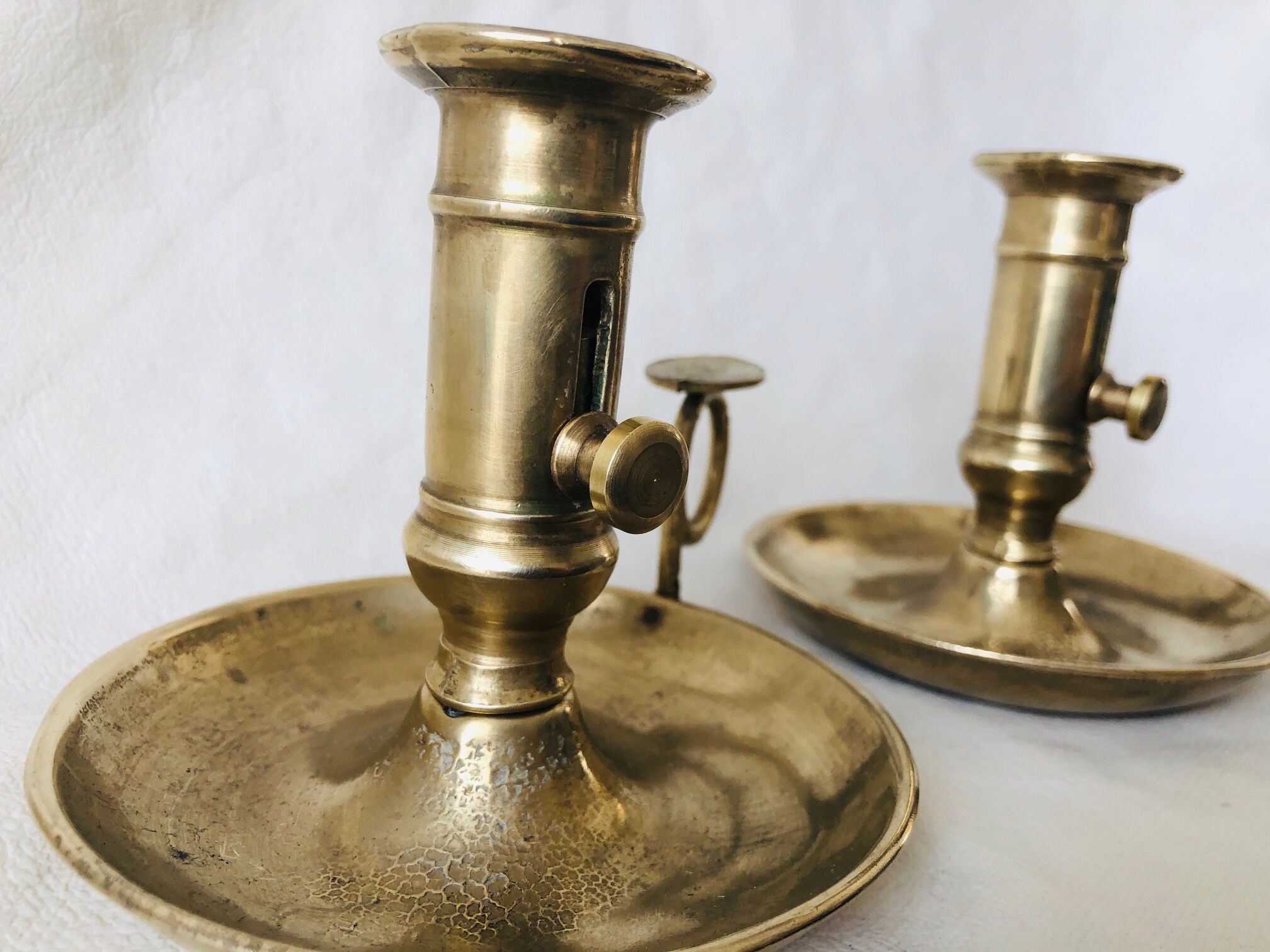 Duo candlesticks in brass