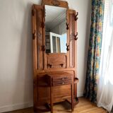 Old cloakroom in solid oak