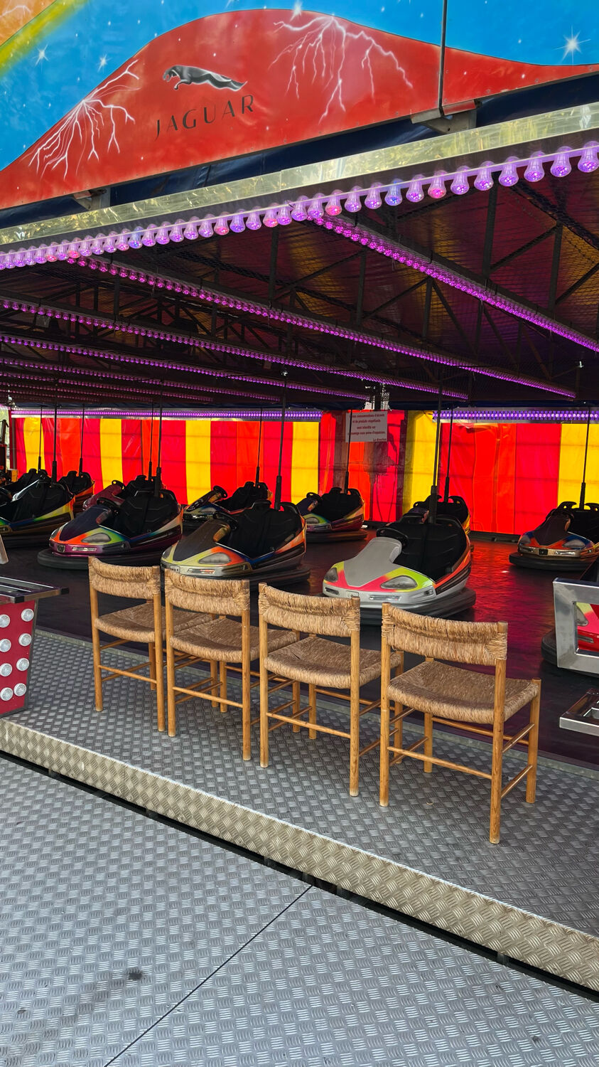 4 chaises modèle « Dordogne » édition Robert Sentou