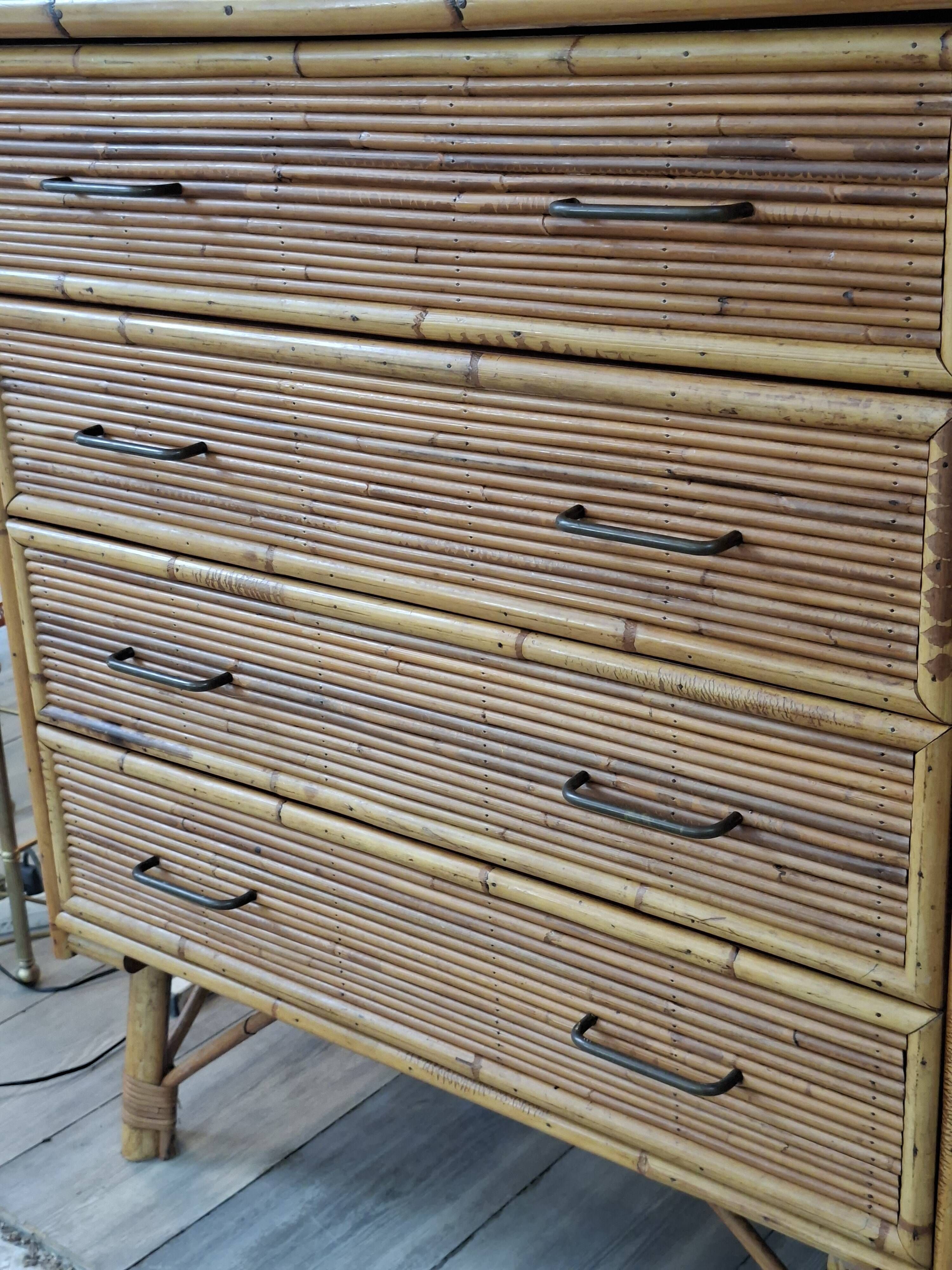 Commode en bambou 