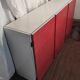 Placard haut de cuisine trois portes en formica rose