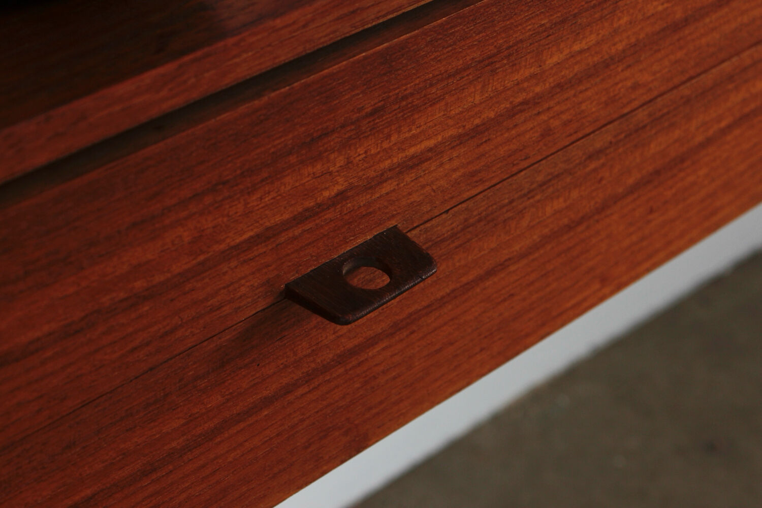 Vintage Teakholz Wandkonsole mit Spiegel Flur Kommode WKS design