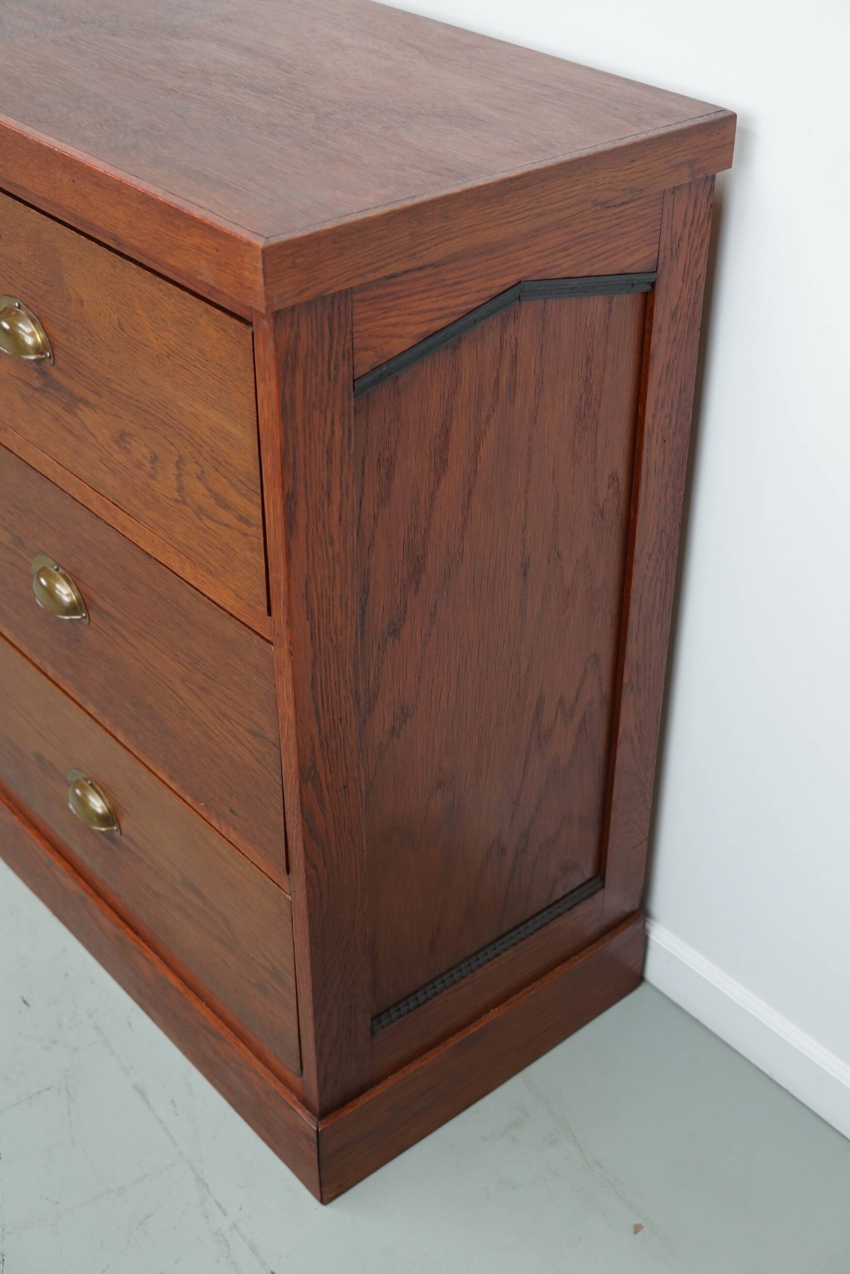 Large Vintage Dutch Oak Art Deco Shop Cabinet / Sideboard, 1930s