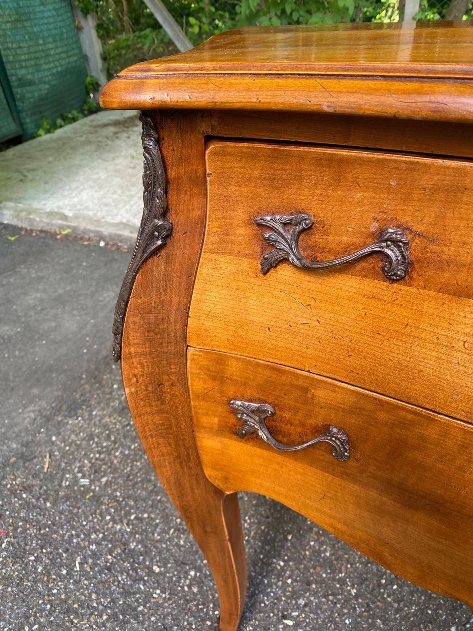 Vintage Louis XV commode in light solid wood, France 1920.