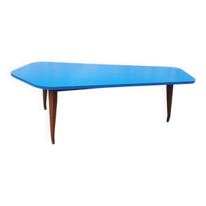 Table à manger asymétrique