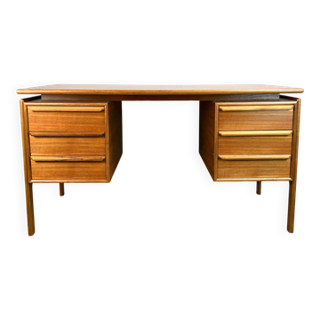Bureau par G.V. Gasvik pour GV Møbler, teck, années 1960
