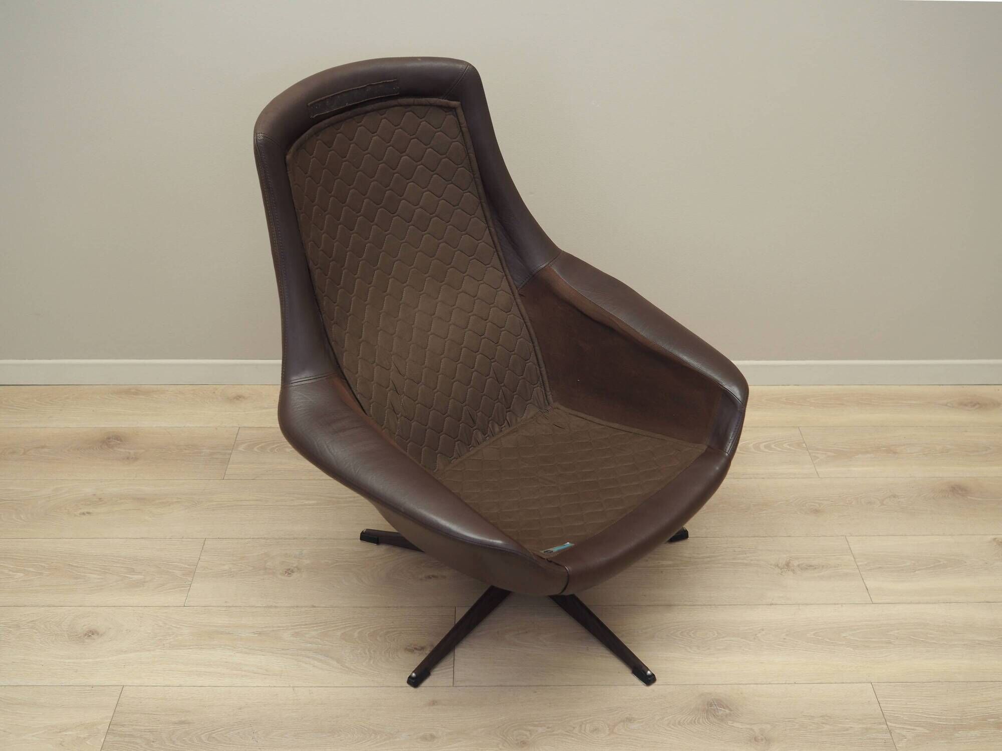 Leather swivel armchair, Danish design, 1960s, designer: H.W. Klein, manufacture: Bramin