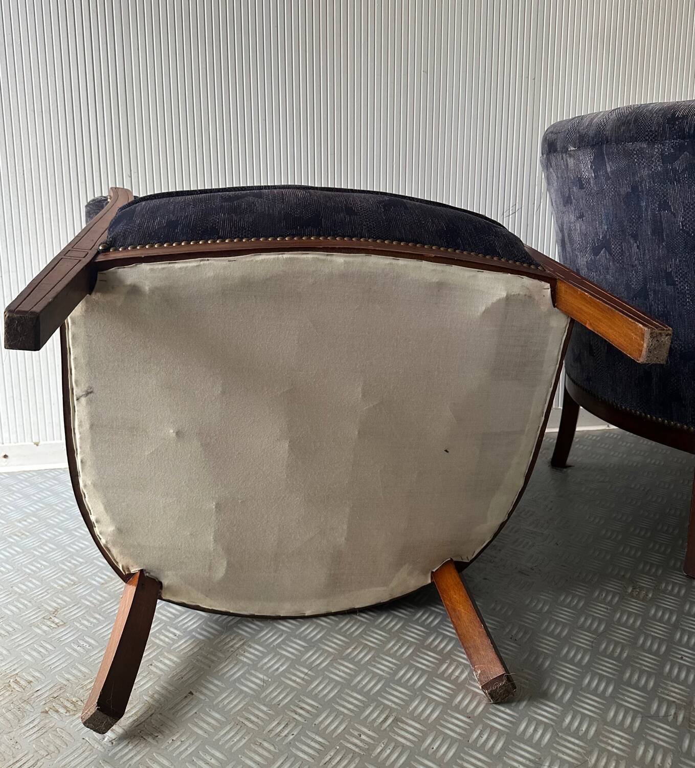 Pair of vintage barrel chairs in blue-grey velvet - 1950s/60s