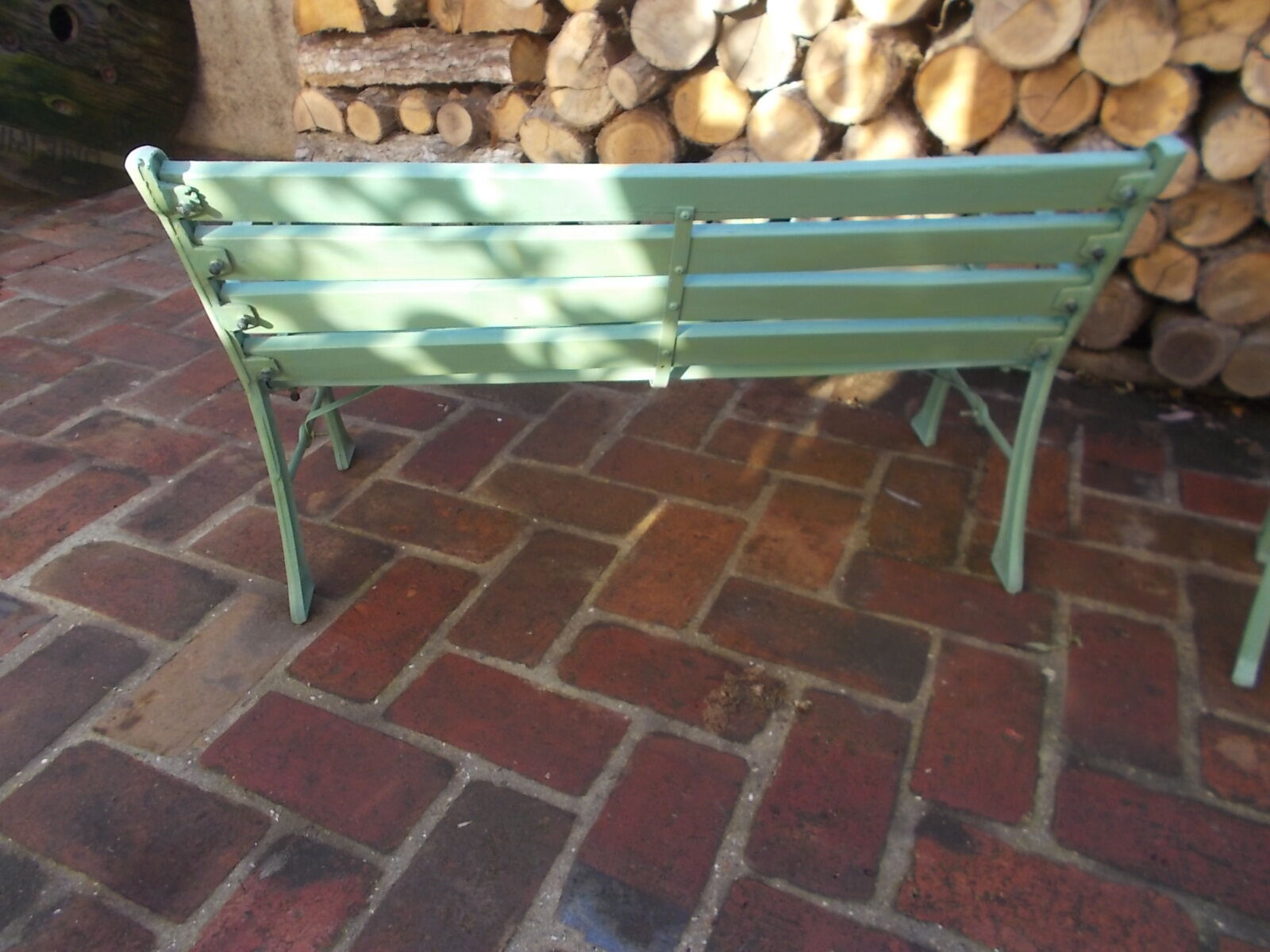 Set of 2 garden benches, for children in cast iron and wood