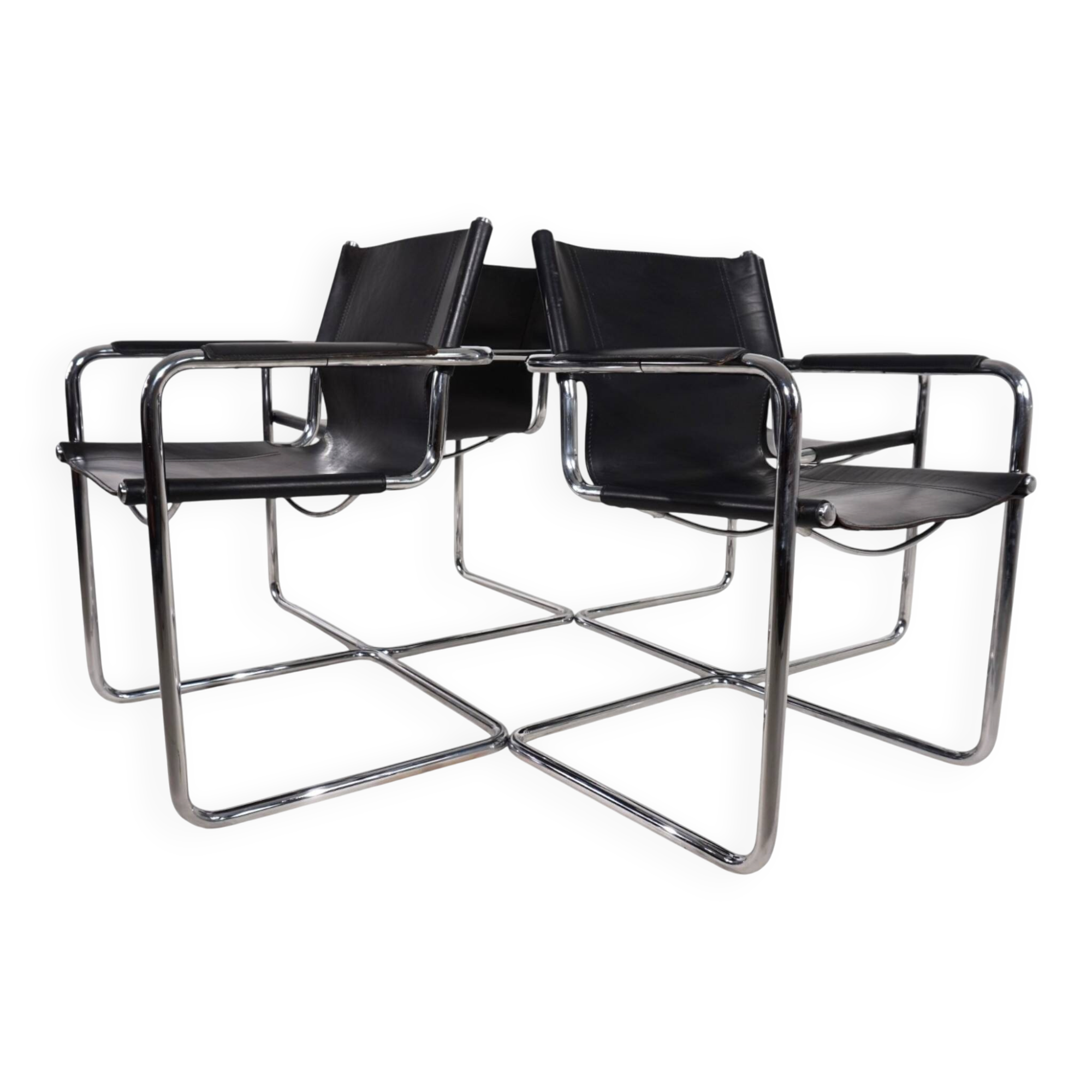 Ensemble de 4 chaises visiteur Matteo Grassi en cuir/chrome, chaises cantilever, 1970.